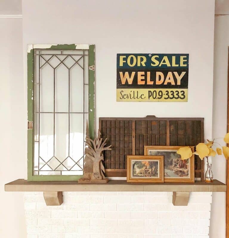 Window Frame Décor for a Shelf Display