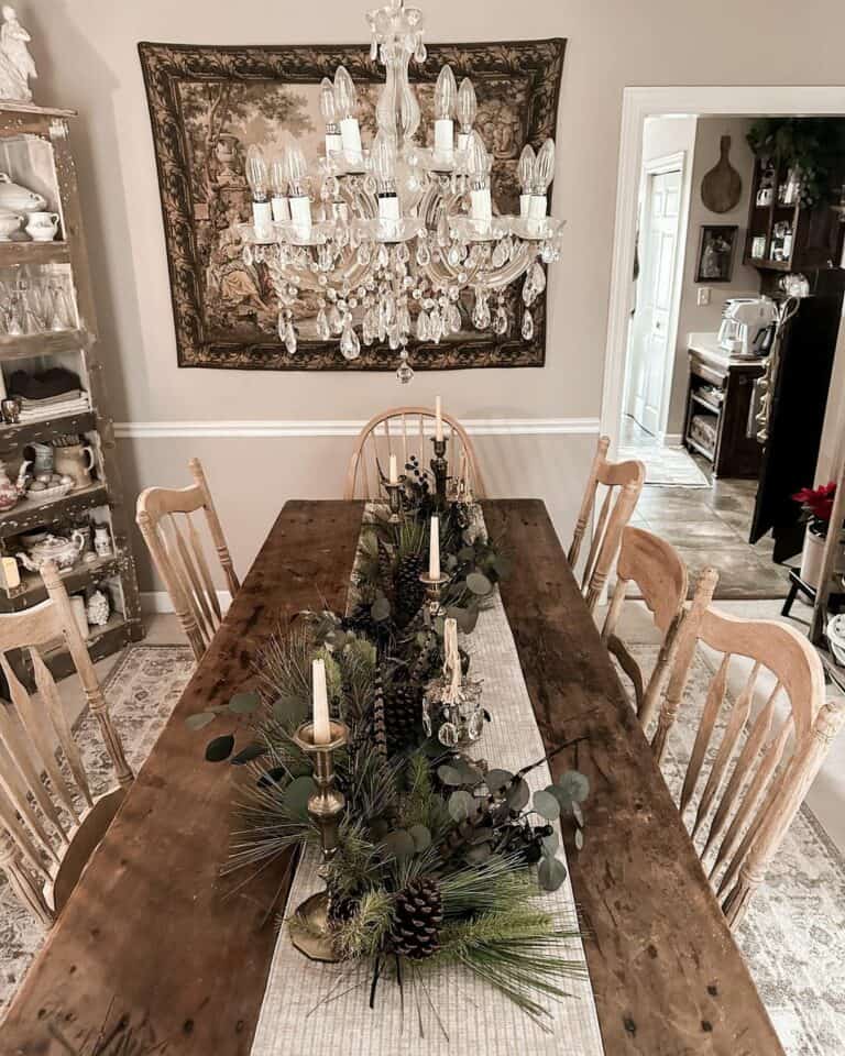 A Blend of Rustic and Elegant Decor