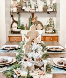 Adorable Gingerbread-themed Centerpiece