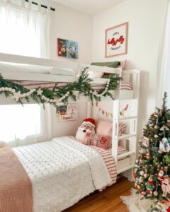 Christmas Cheer in Kids' Bedroom