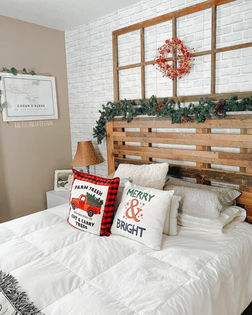 Cozy Farmhouse Holiday Room