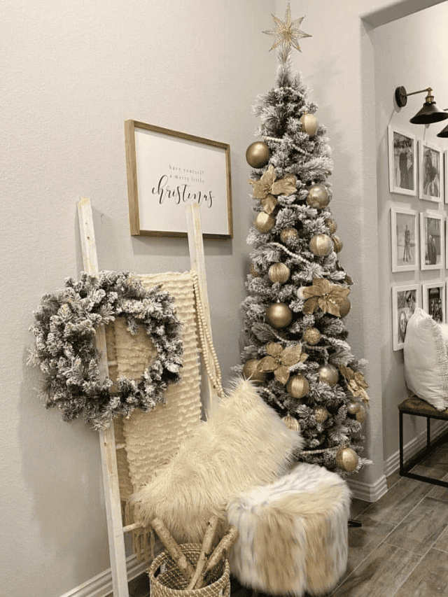33 Slim Christmas Tree Decorating Ideas for Small Spaces Story - Soul ...