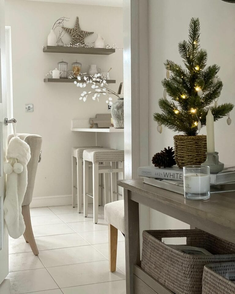 Neutral Christmas Console Table Styling