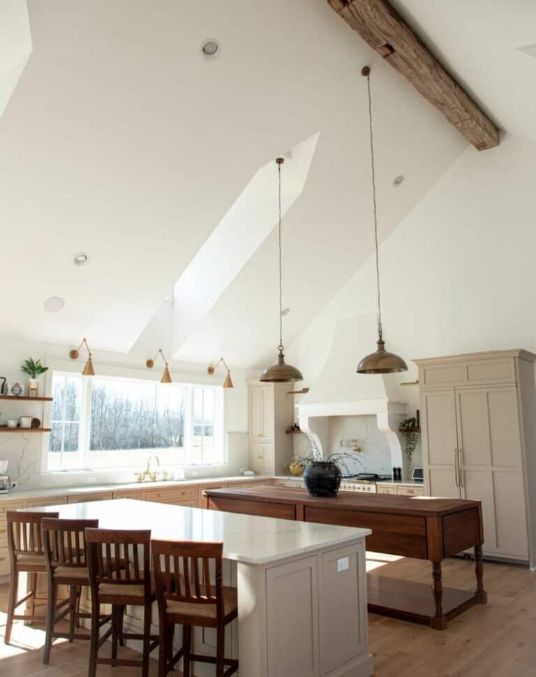Double Islands Embrace the Kitchen's Size