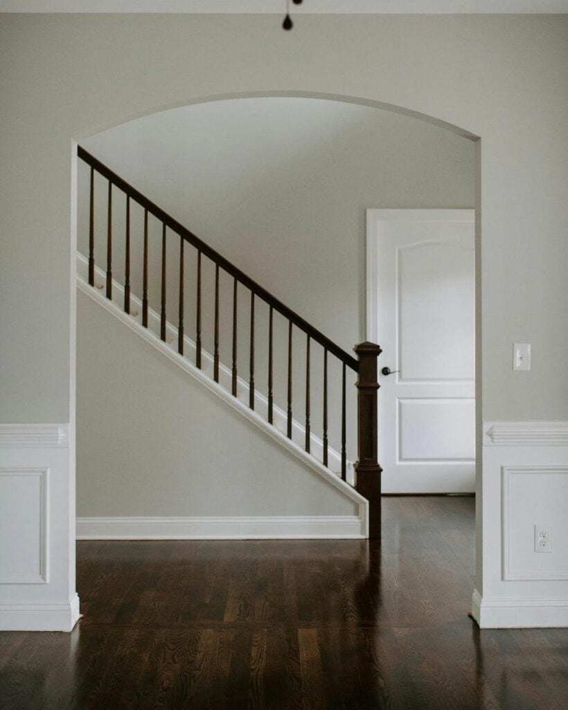 Gray Walls and Brown Floors - Soul & Lane