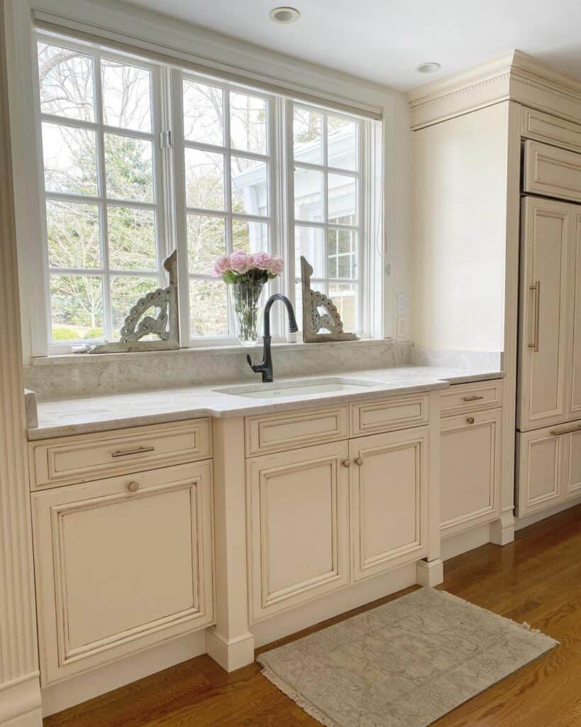 Large Kitchen Window and Simple Decor