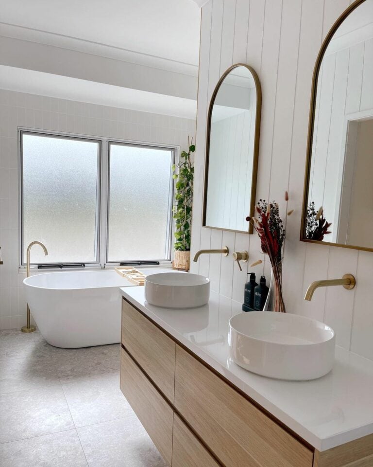 Modern Coastal Bathroom Style