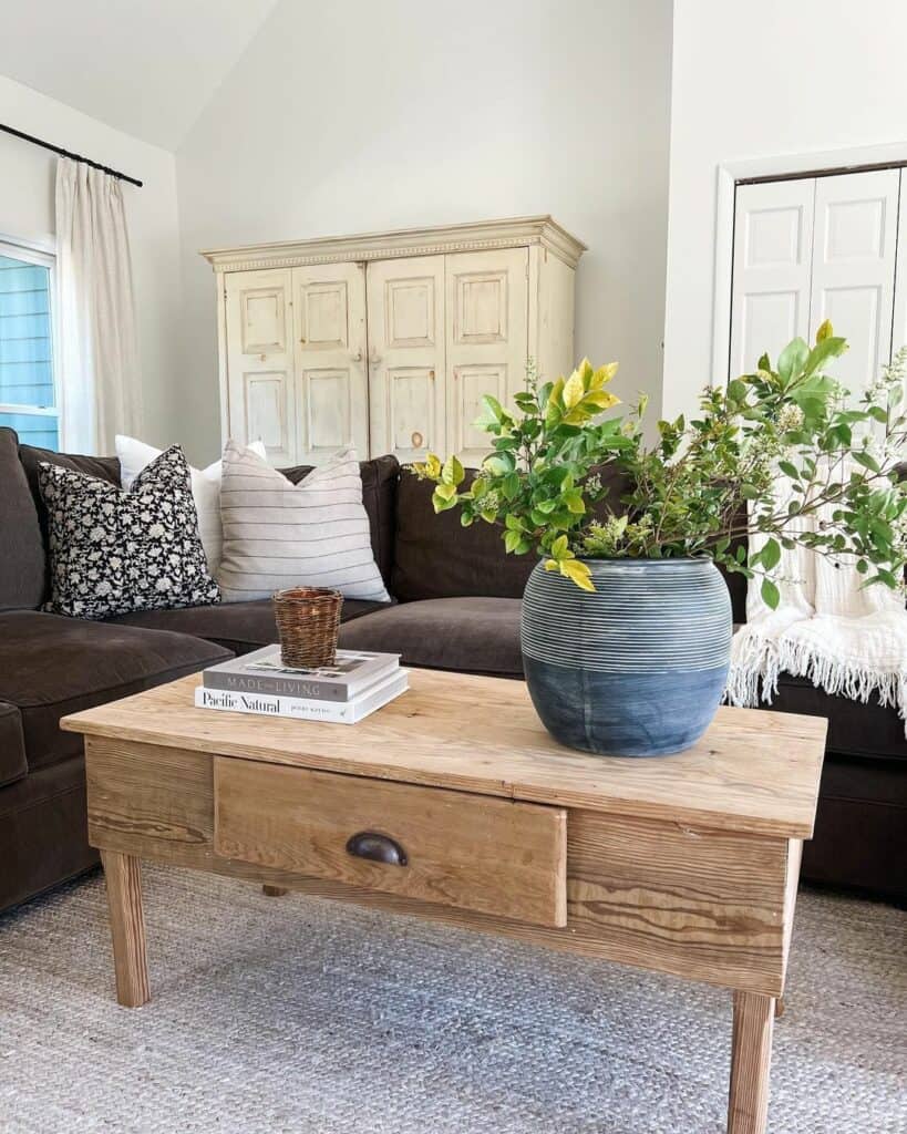Oversized Vase as Coffee Table Accent