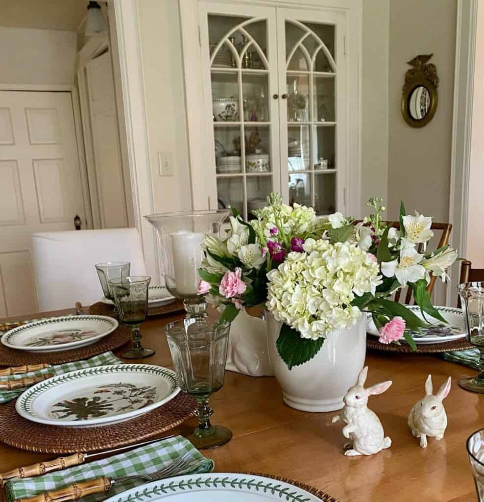 Spring Tablescape With a Flower Cernterpiece