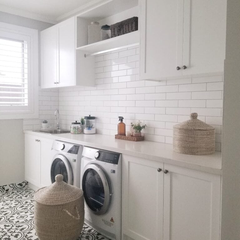 Subway Tile Walls for a Fresh Look