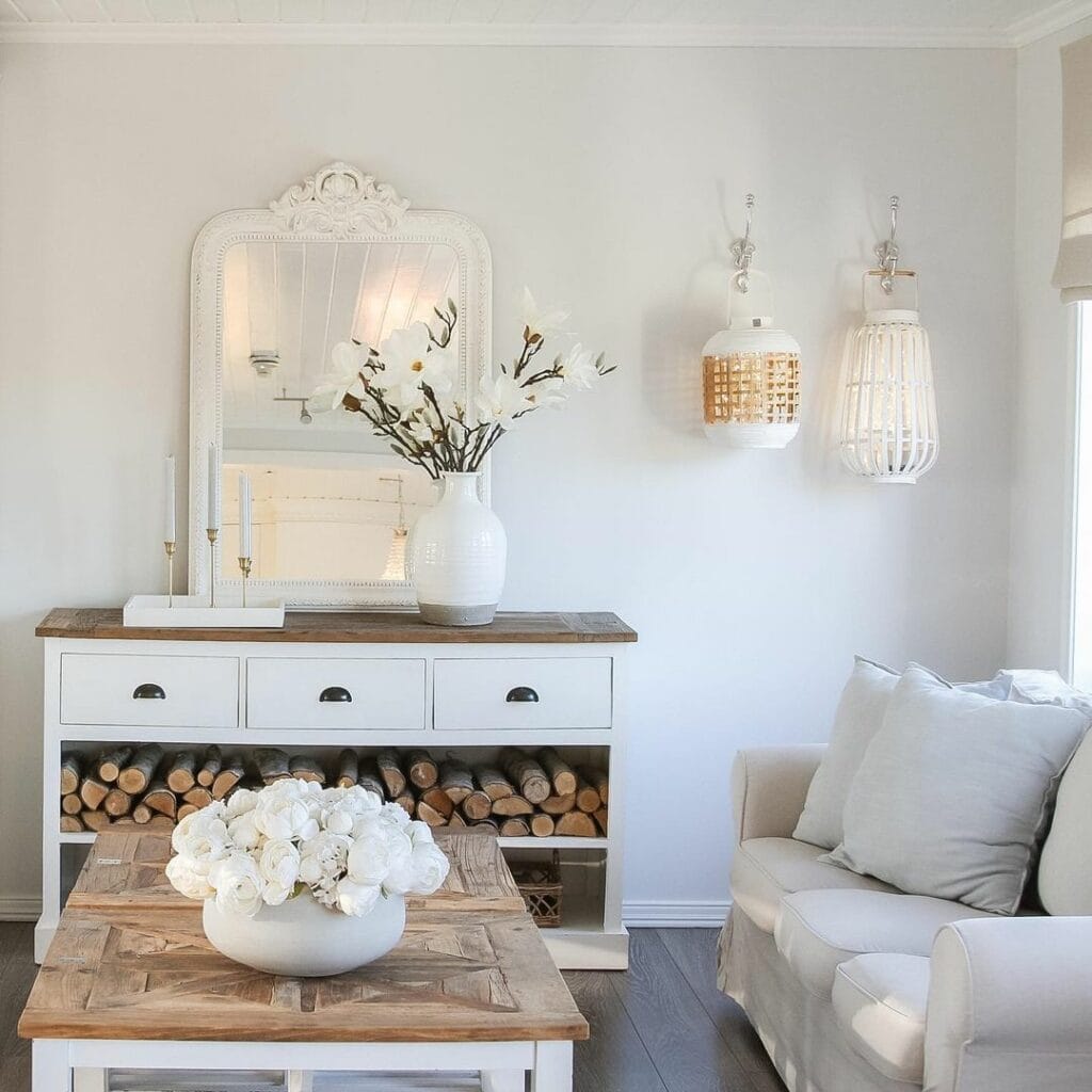 Wood Features and Dainty Details