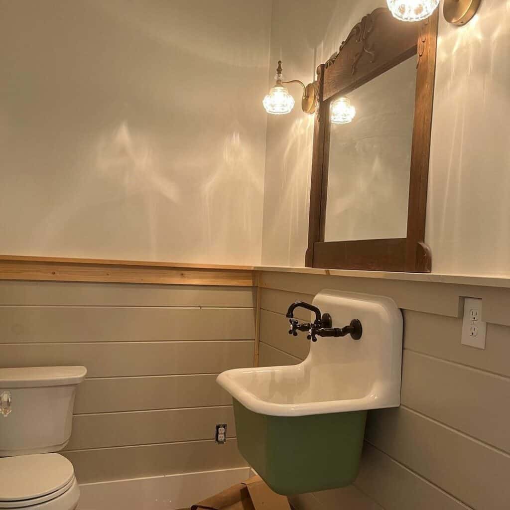 Bathroom Mirror With Sconces on Each Side