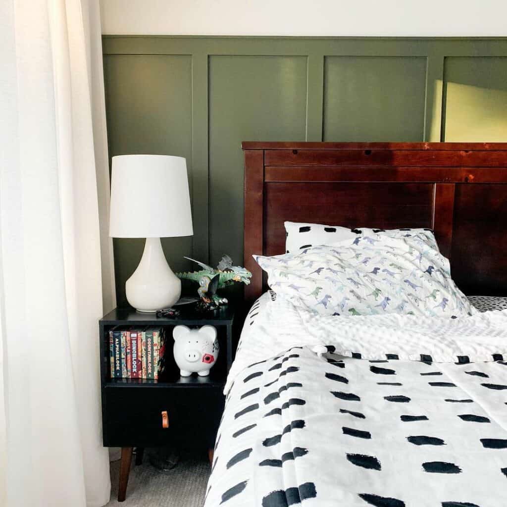 Olive Green and Dark Wood Bedroom Design - Soul & Lane