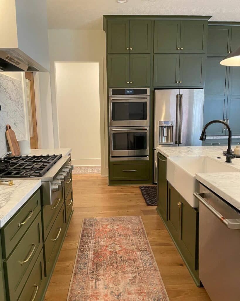 Moody Olive Shade for a Traditional Appeal