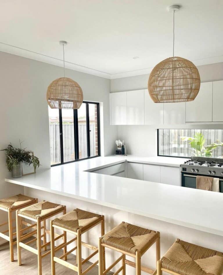 Adding a Natural Touch to All-white Kitchens
