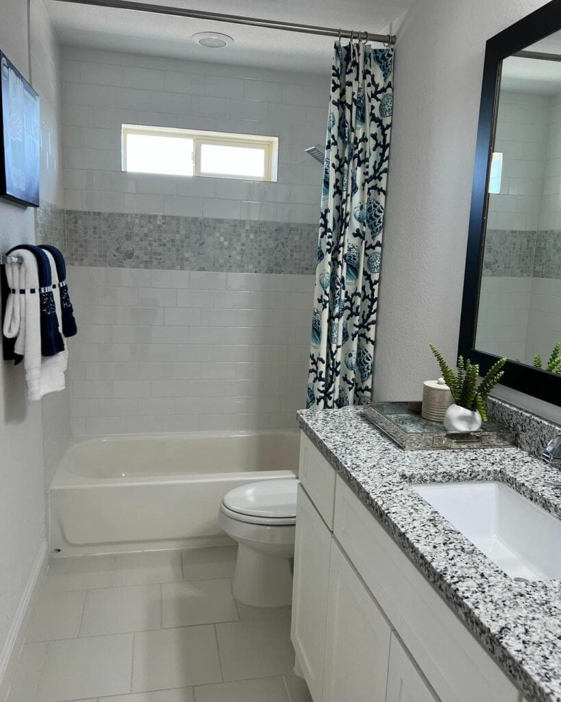 Adding an Accent Band to Tile Walls