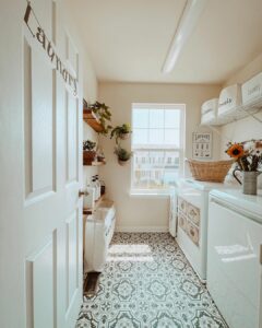 Neutral Walls Complement Graphic Flooring